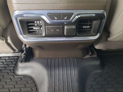 Used 2021 Chevrolet Silverado 1500 LTZ image 17