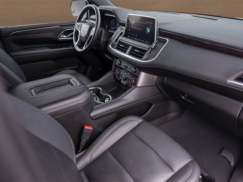 Used 2022 Chevrolet Tahoe LT w/ Luxury Package image 31