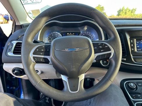 Used 2016 Chrysler 200 Limited FWD image 14