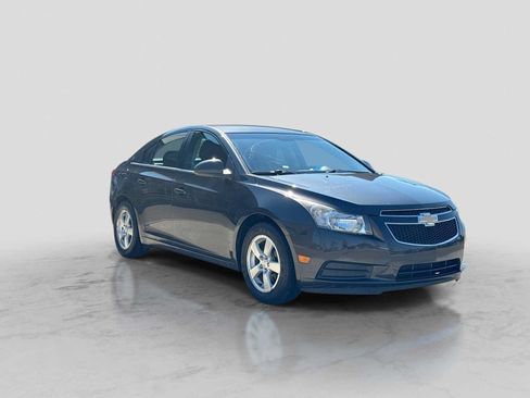 Used 2014 Chevrolet Cruze LT FWD image 8