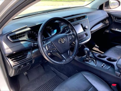 Used 2016 Toyota Avalon XLE FWD image 17