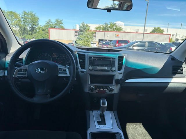 Used 2013 Subaru Outback 2.5i AWD/4WD image 7