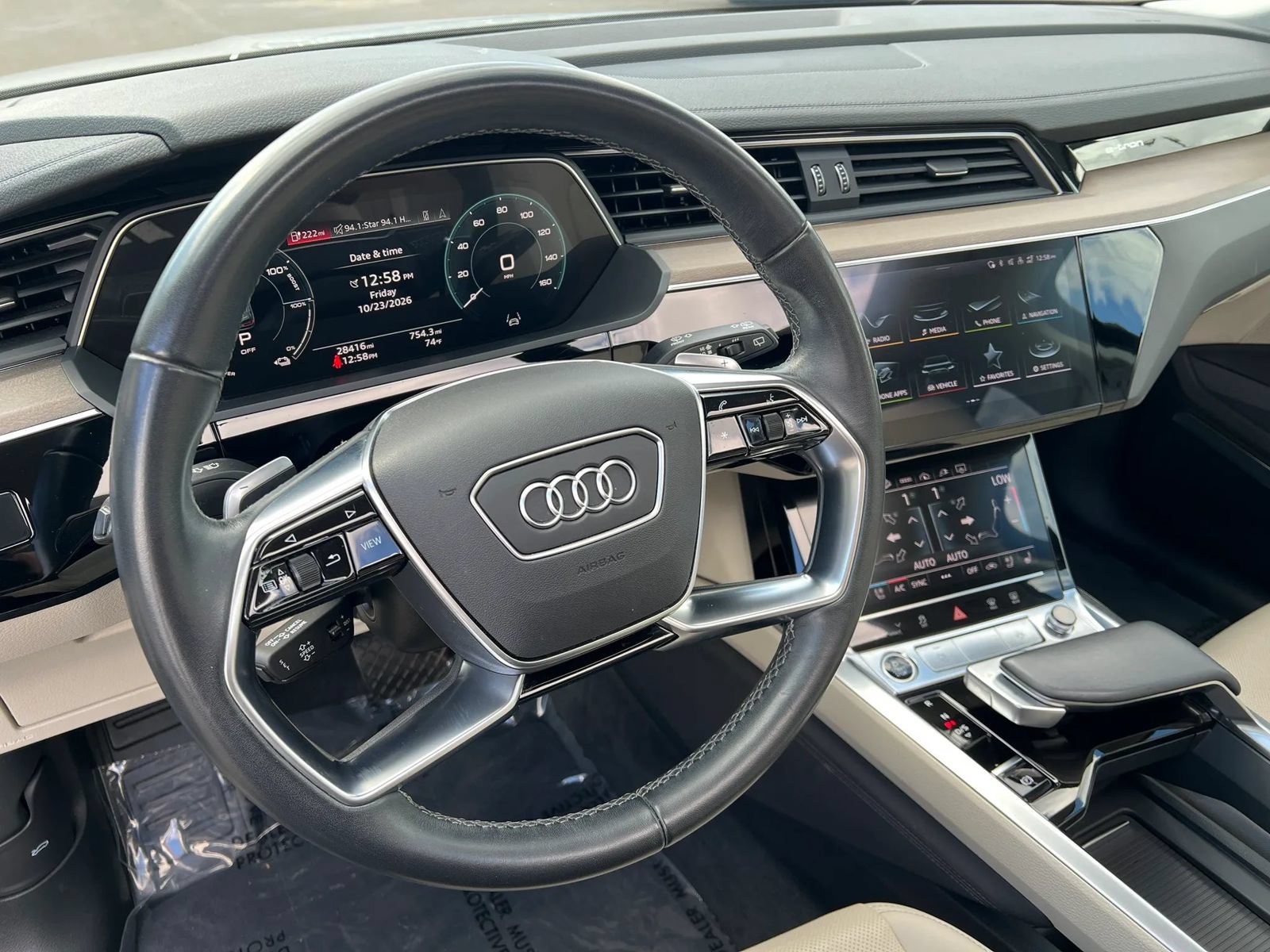 Used 2024 Audi Q8 e-tron Premium Plus AWD/4WD image 14