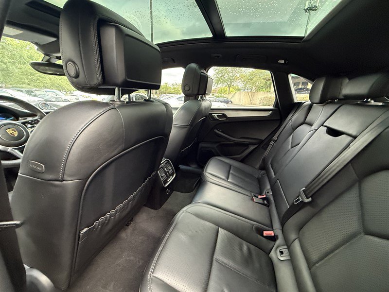 Used 2016 Porsche Macan S AWD/4WD image 22