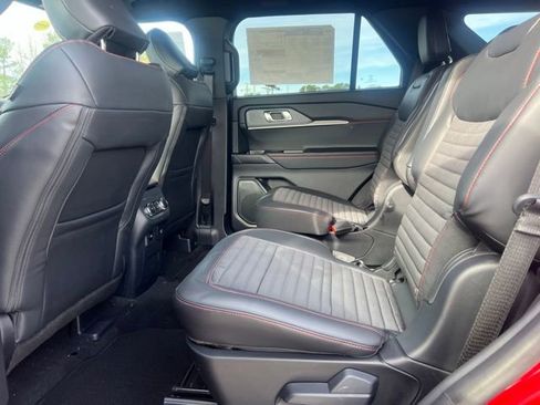 New 2026 Ford Explorer ST-Line w/ ST-Line Street Pack RWD image 5