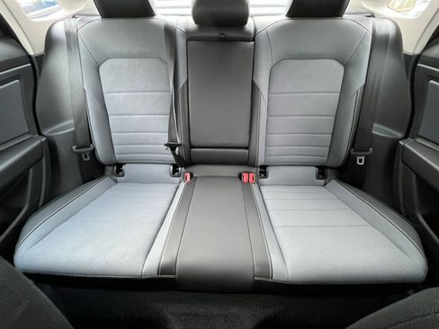 Used 2025 Volkswagen Jetta SE image 39