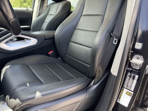Used 2024 Mercedes-Benz GLS 450 4MATIC image 23