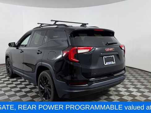 Used 2023 GMC Terrain SLE w/ Driver Convenience Package FWD image 7