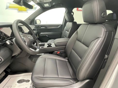 New 2026 GMC Acadia Elevation w/ Elevation Premium Package AWD/4WD image 14