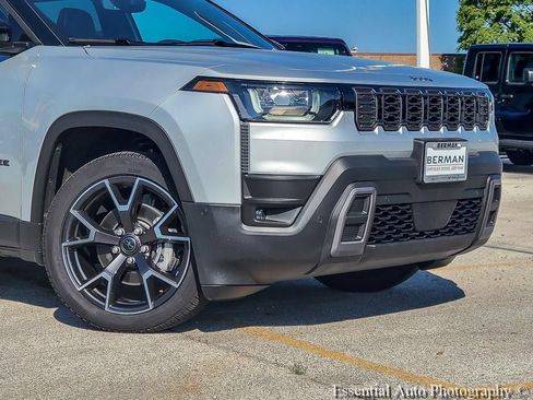 Used 2026 Jeep Cherokee Overland AWD/4WD image 4