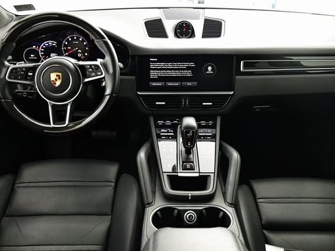 Used 2023 Porsche Cayenne image 27