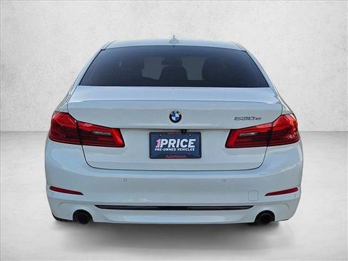 Used 2019 BMW 530e w/ Premium Package image 7