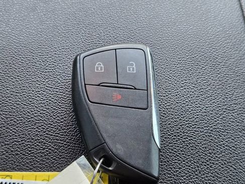 Used 2023 Chevrolet Colorado LT RWD image 23