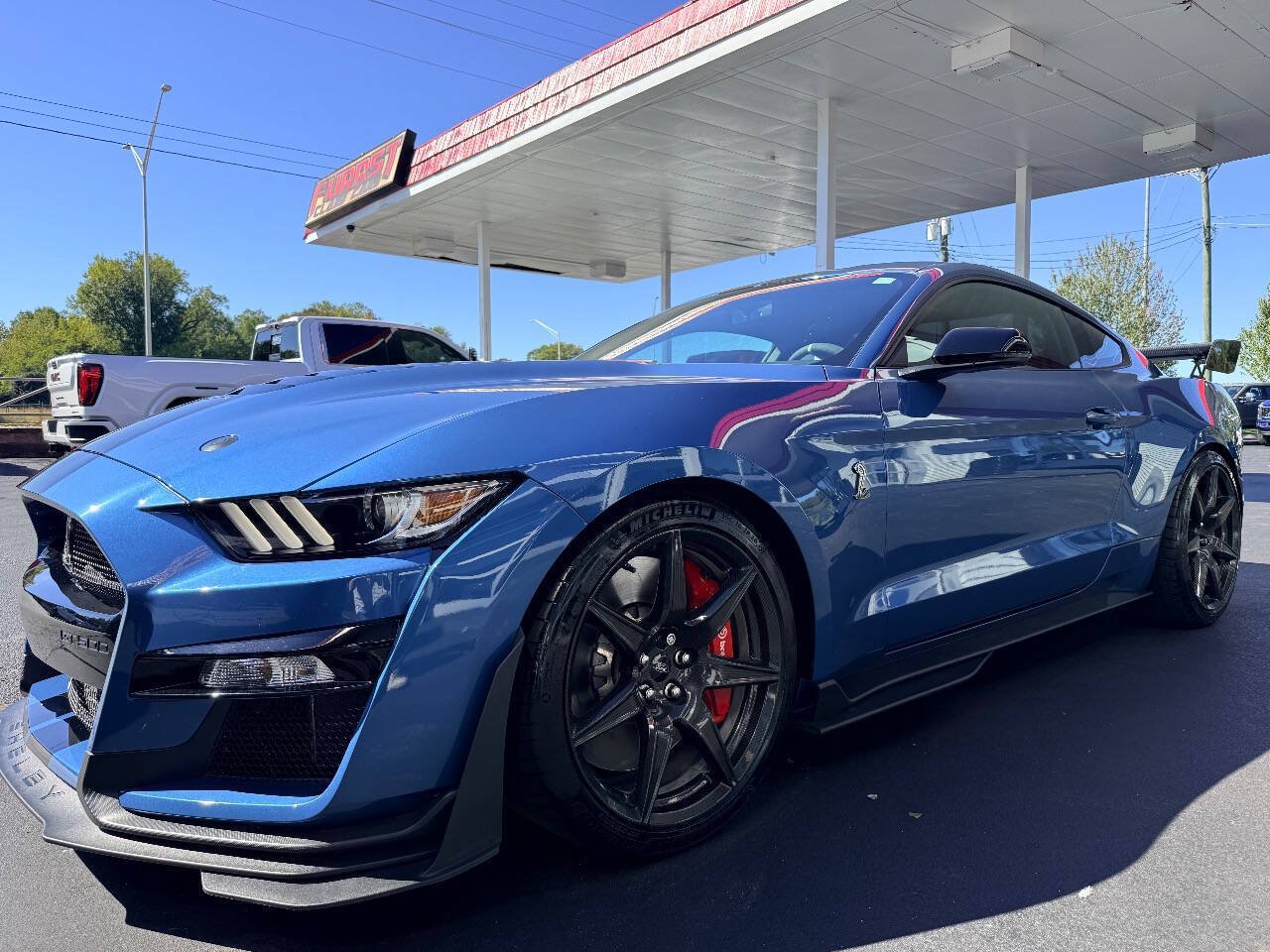 Used 2020 Ford Mustang Shelby GT500 w/ Carbon Fiber Track Pack RWD image 17