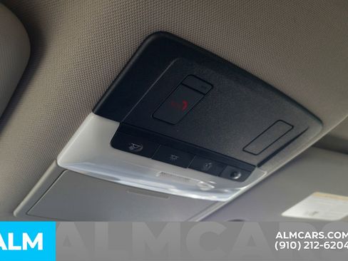 Used 2025 Nissan Rogue SV image 35