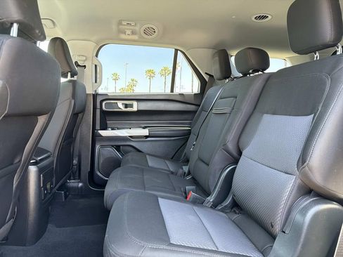 Used 2023 Ford Explorer XLT RWD image 19