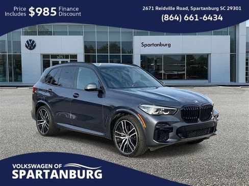 Used 2022 BMW X5 M50i image 1