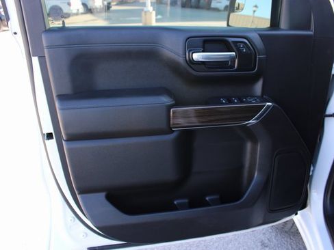 Used 2021 Chevrolet Silverado 1500 RST image 11