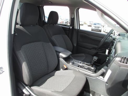 Used 2024 Ford Ranger XL image 17