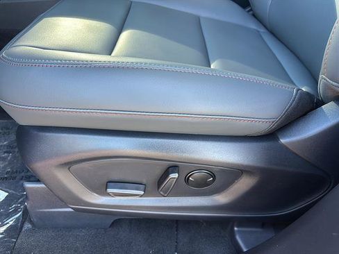 New 2027 Ford Explorer Active w/ Active Comfort Package AWD/4WD image 11