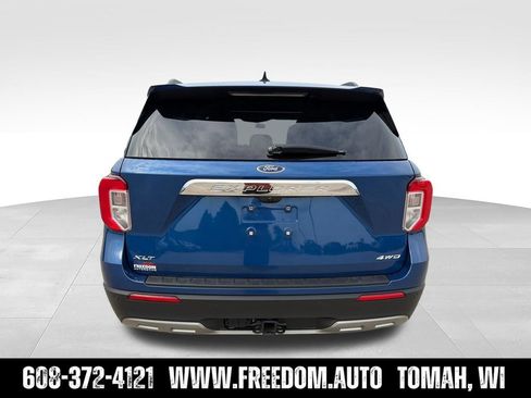 Used 2022 Ford Explorer XLT w/ Equipment Group 202A AWD/4WD image 6