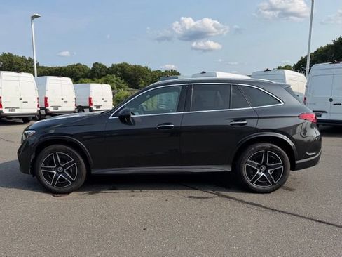 Used 2026 Mercedes-Benz GLC 300 4MATIC image 4