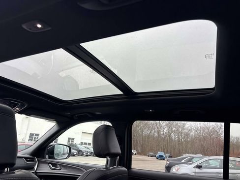 New 2025 Jeep Grand Cherokee L Limited image 8