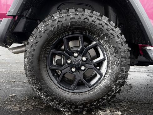 Used 2024 Jeep Wrangler Willys image 10