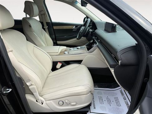 Used 2023 Genesis GV80 2.5T w/ Prestige Package AWD/4WD image 18