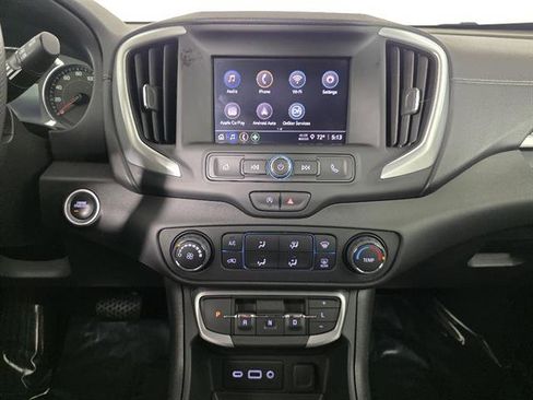 Used 2024 GMC Terrain SLE AWD/4WD image 33