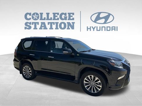 Used 2020 Lexus GX 460 Luxury w/ Accessory Package image 7
