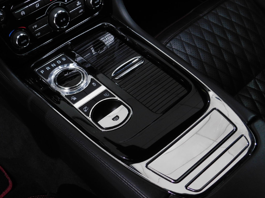 Used 2018 Jaguar XJ RWD image 65