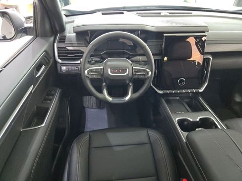 New 2026 GMC Acadia Elevation w/ Elevation Premium Package AWD/4WD image 17