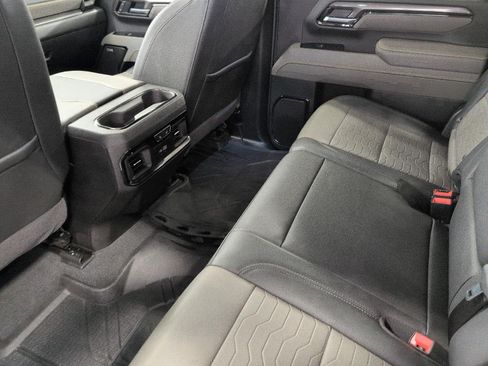 Used 2025 Chevrolet Silverado 2500 ZR2 w/ Technology Package AWD/4WD image 21