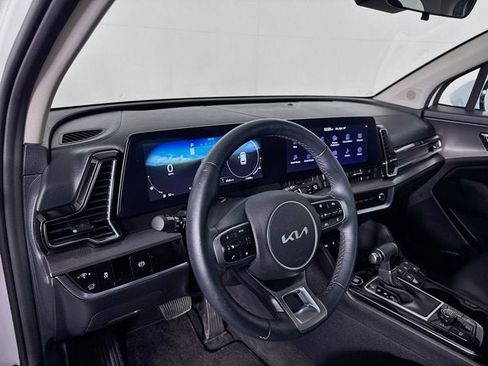 Used 2024 Kia Sportage SX image 9