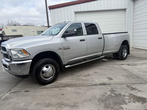 Used 2013 RAM 3500 ST w/ SXT Appearance Group image 9