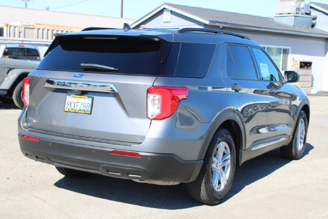 Used 2023 Ford Explorer XLT RWD image 5