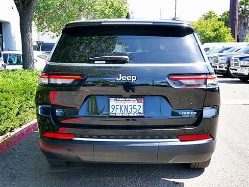 Used 2023 Jeep Grand Cherokee L Laredo RWD image 9