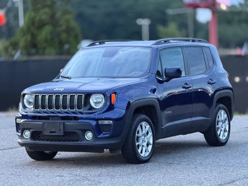 Used 2020 Jeep Renegade Latitude w/ Cold Weather Group AWD/4WD image 6