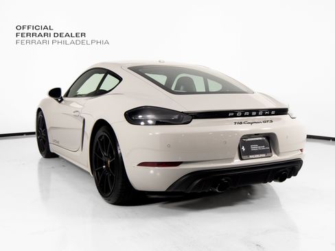 Used 2024 Porsche 718 Cayman GTS RWD image 6