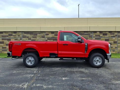 Used 2024 Ford F250 XL w/ FX4 Off-Road Package AWD/4WD image 12