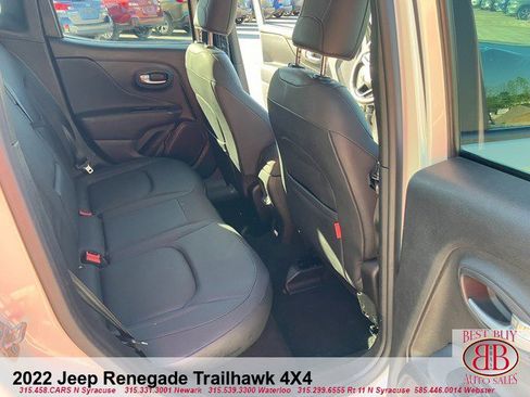 Used 2022 Jeep Renegade Trailhawk w/ Trailer Tow Group AWD/4WD image 13