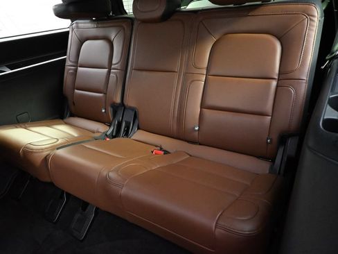 Used 2024 Lincoln Navigator Reserve AWD/4WD image 22