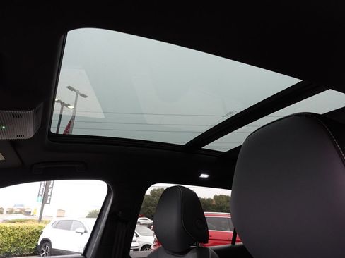 New 2026 Volkswagen Tiguan SE R-Line image 24