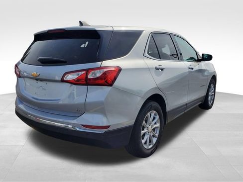 Used 2020 Chevrolet Equinox LT w/ Driver Convenience Package FWD image 5