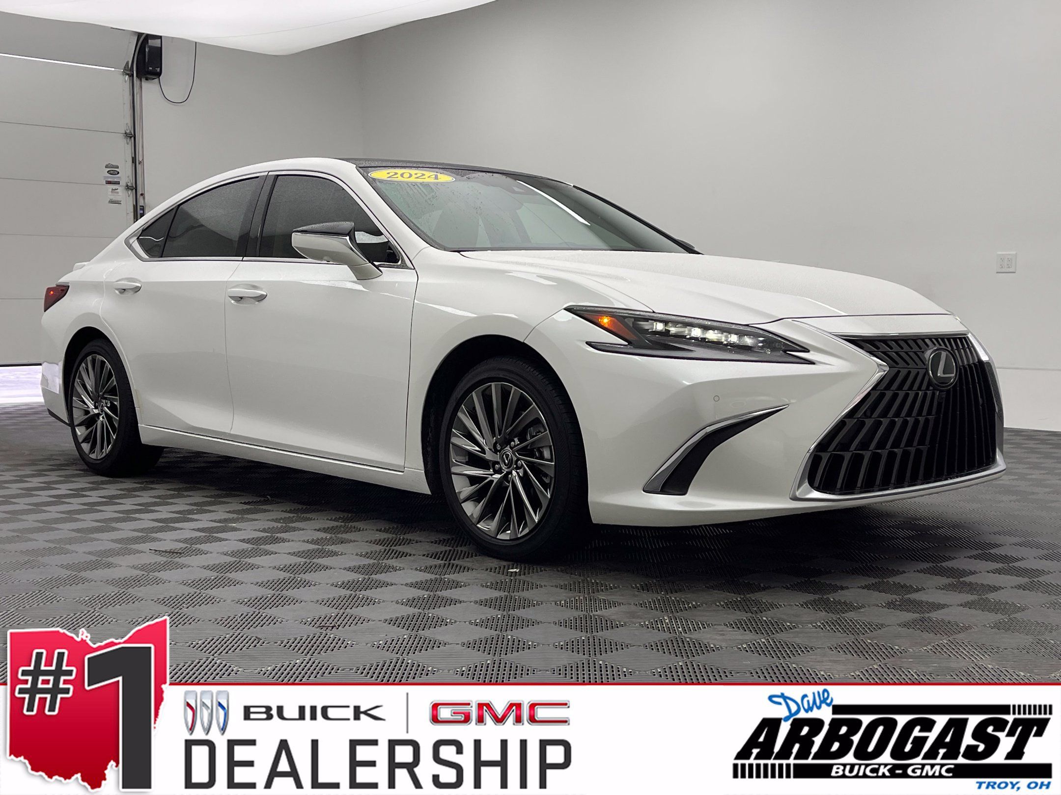 Used 2024 Lexus ES 350 Ultra Luxury w/ Accessory Package (Z2) FWD image 1