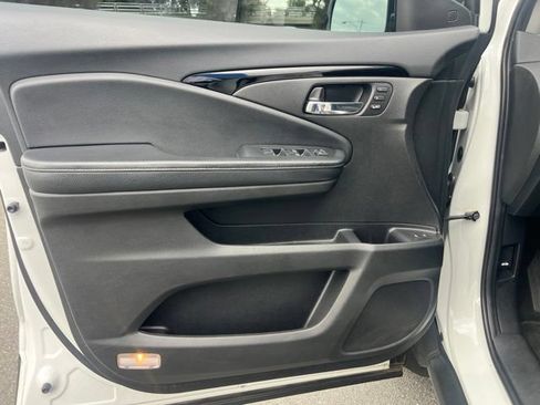 Used 2020 Honda Pilot Elite image 19