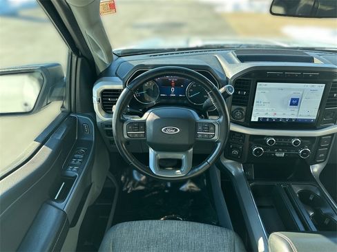 Used 2022 Ford F150 XLT w/ Equipment Group 302A High image 11