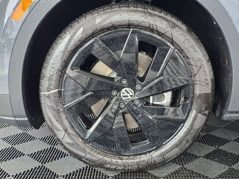 New 2026 Volkswagen ID.4 Pro S image 11