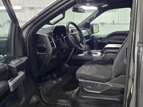 Used 2016 Ford F150 XLT w/ Equipment Group 302A Luxury image 6